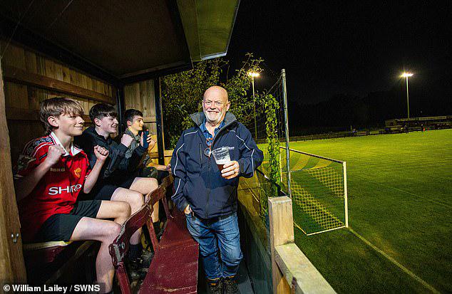 每日邮报, od, 棚屋看台 每日邮报, od, 棚屋看台