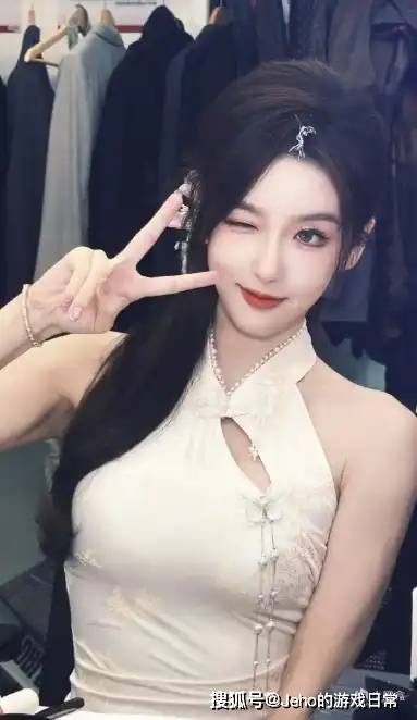 Mact, stron, 变成呐喊场